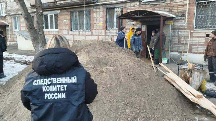 Обрушение лестничного пролета в многоэтажке Энгельса: возбуждено уголовное дело Обрушение лестничного пролета в многоэтажке Энгельса: возбуждено уголовное дело
